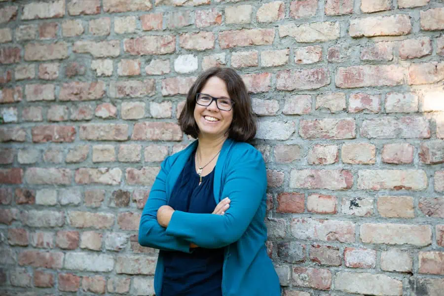 Erfolgreich gründen: Marie Meyer Marktl lächelt in die Kamera.