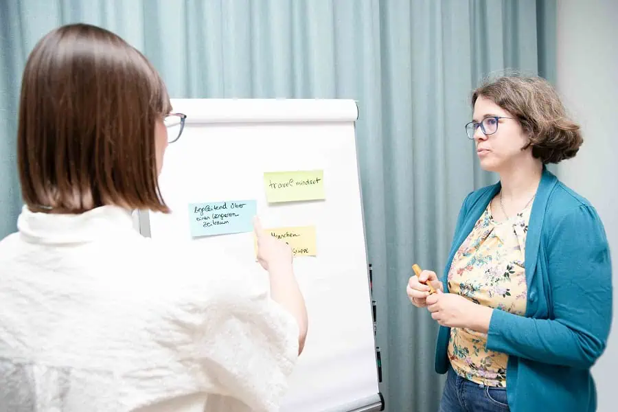 Coaching für EPU, Marie Meyer-Marktl im Gespräch mit einer Frau